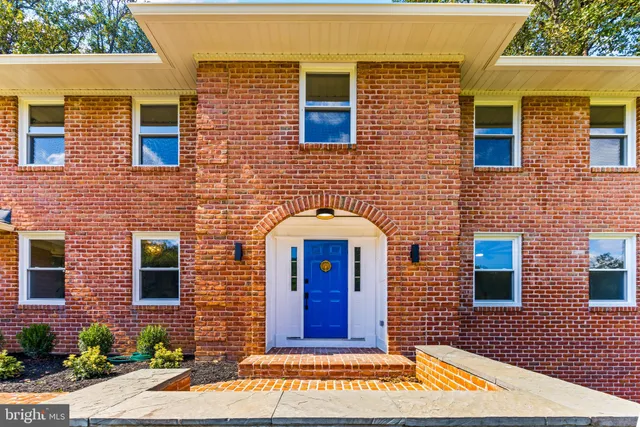 $880,000 | 4 7 Springs Court, Phoenix, MD 21131