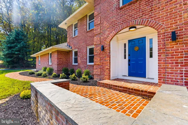$880,000 | 4 7 Springs Court, Phoenix, MD 21131