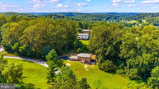 $880,000 | 4 7 Springs Court, Phoenix, MD 21131