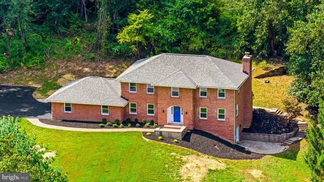 $880,000 | 4 7 Springs Court, Phoenix, MD 21131