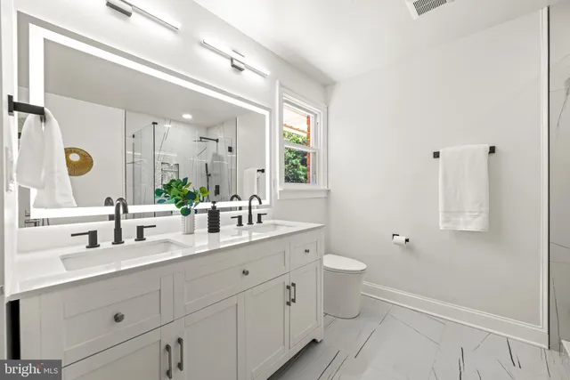 $880,000 | 4 7 Springs Court, Phoenix, MD 21131