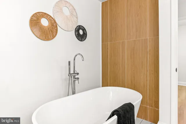 $880,000 | 4 7 Springs Court, Phoenix, MD 21131