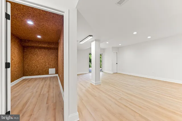 $880,000 | 4 7 Springs Court, Phoenix, MD 21131