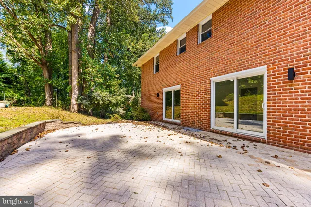 $880,000 | 4 7 Springs Court, Phoenix, MD 21131