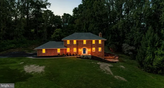 $880,000 | 4 7 Springs Court, Phoenix, MD 21131