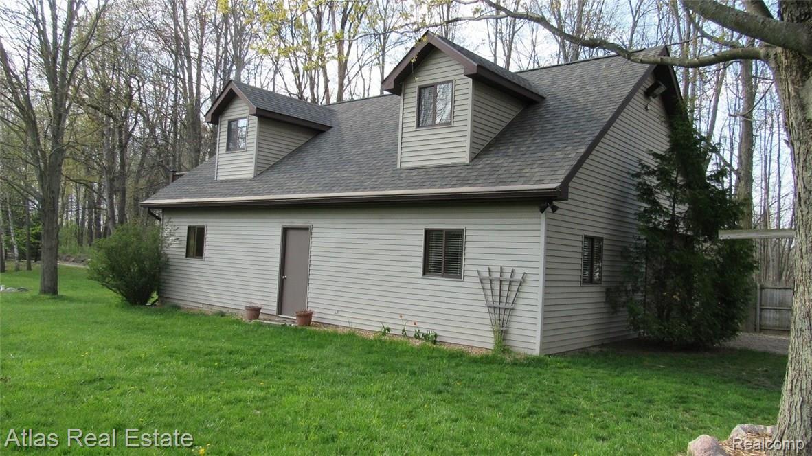 9740 Oakhill Road Holly, MI 48442 - Photo 12 of 52 IMG_6152.JPG