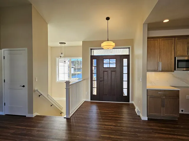 $529,500 | 4401 Scottys Drive, Janesville, WI 53546