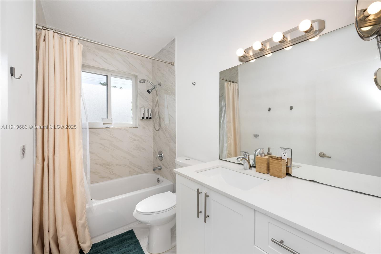 1331 Northeast 160th Street North Miami Beach, FL 33162 - Photo 22 of 31