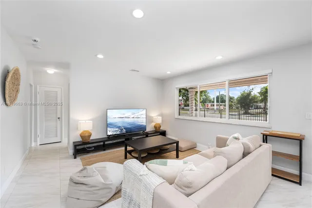 $4,900 | 1331 Northeast 160th Street, North Miami Beach, FL 33162