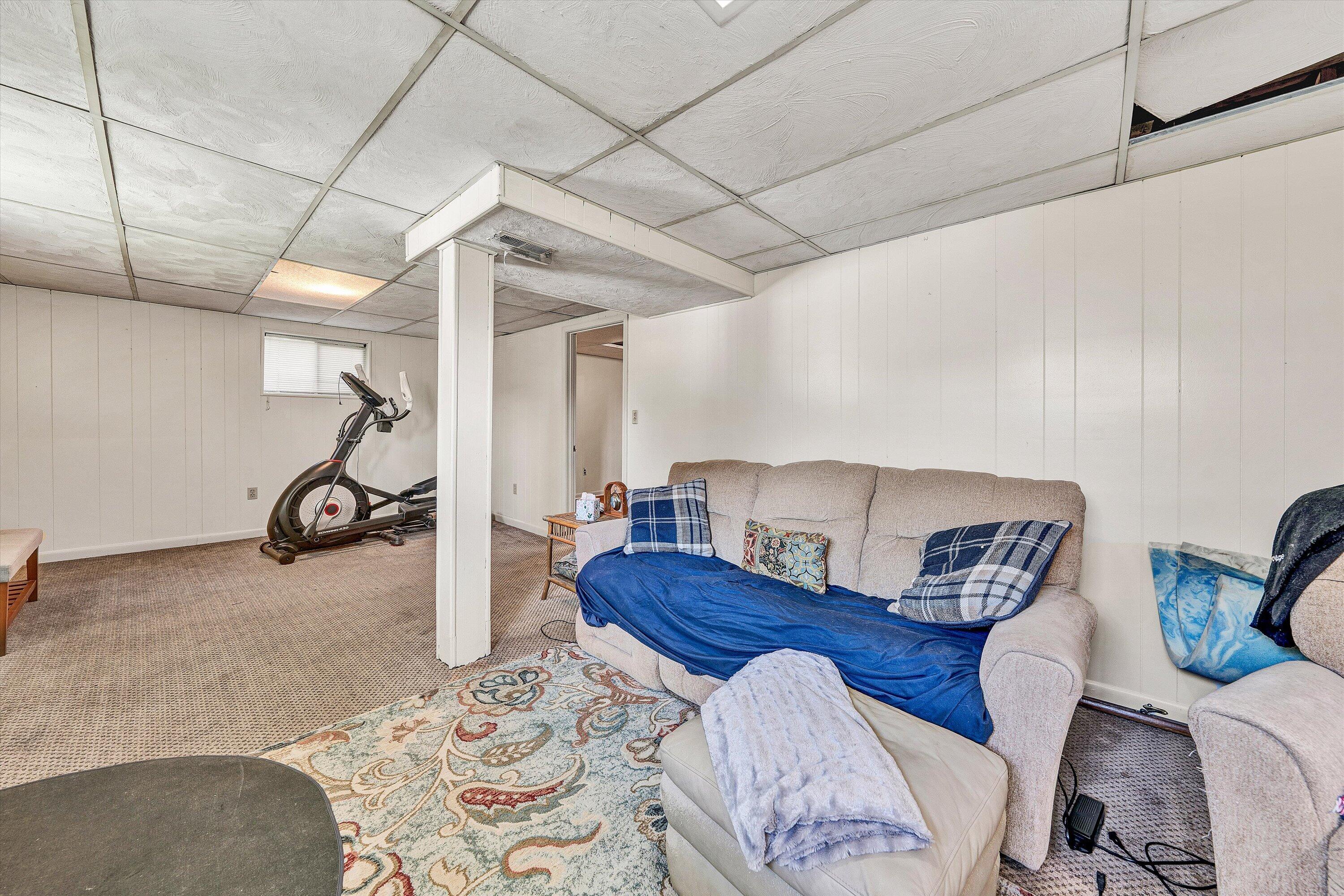 636 Ramada Road Vinton, VA 24179 - Photo 19 of 30 19-DSC00201