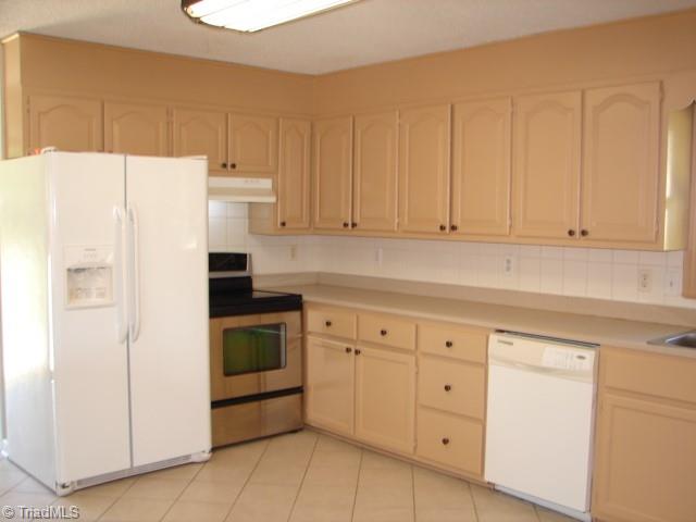 7366 Turnpike Road Archdale, NC 27263 - Photo 10 of 40 Kitchen