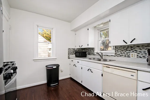 $254,900 | 2924 Union Avenue Southeast, Grand Rapids, MI 49548