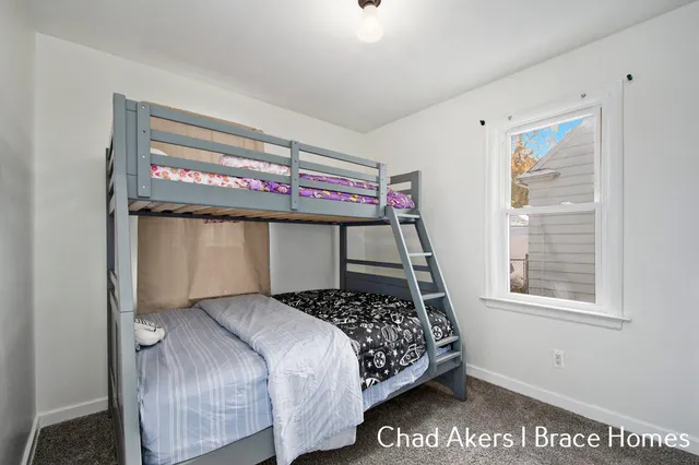 $254,900 | 2924 Union Avenue Southeast, Grand Rapids, MI 49548