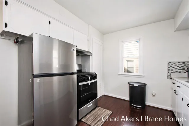 $254,900 | 2924 Union Avenue Southeast, Grand Rapids, MI 49548