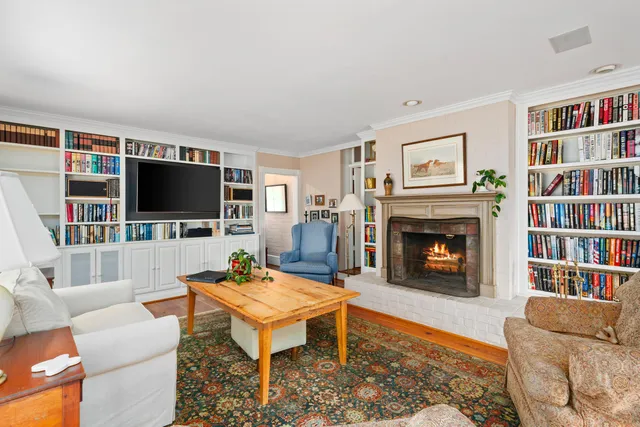 $1,085,000 | 649 Shawnee Trail, Troutville, VA 24175