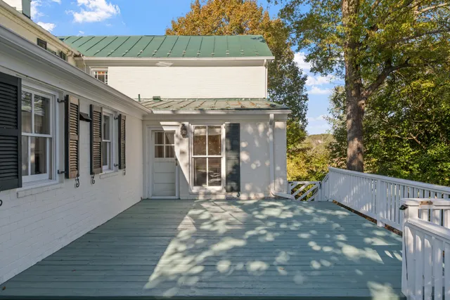 $1,085,000 | 649 Shawnee Trail, Troutville, VA 24175