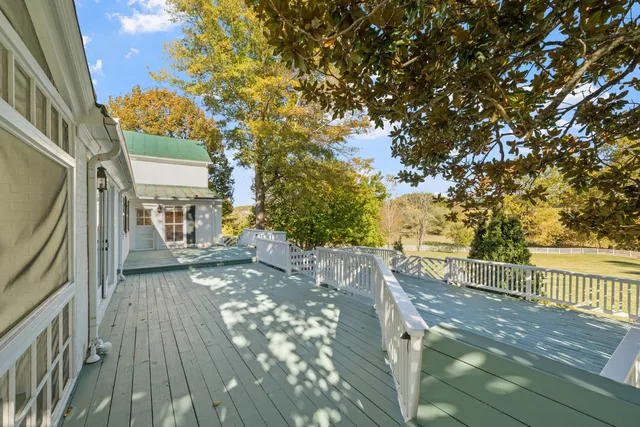 $1,085,000 | 649 Shawnee Trail, Troutville, VA 24175