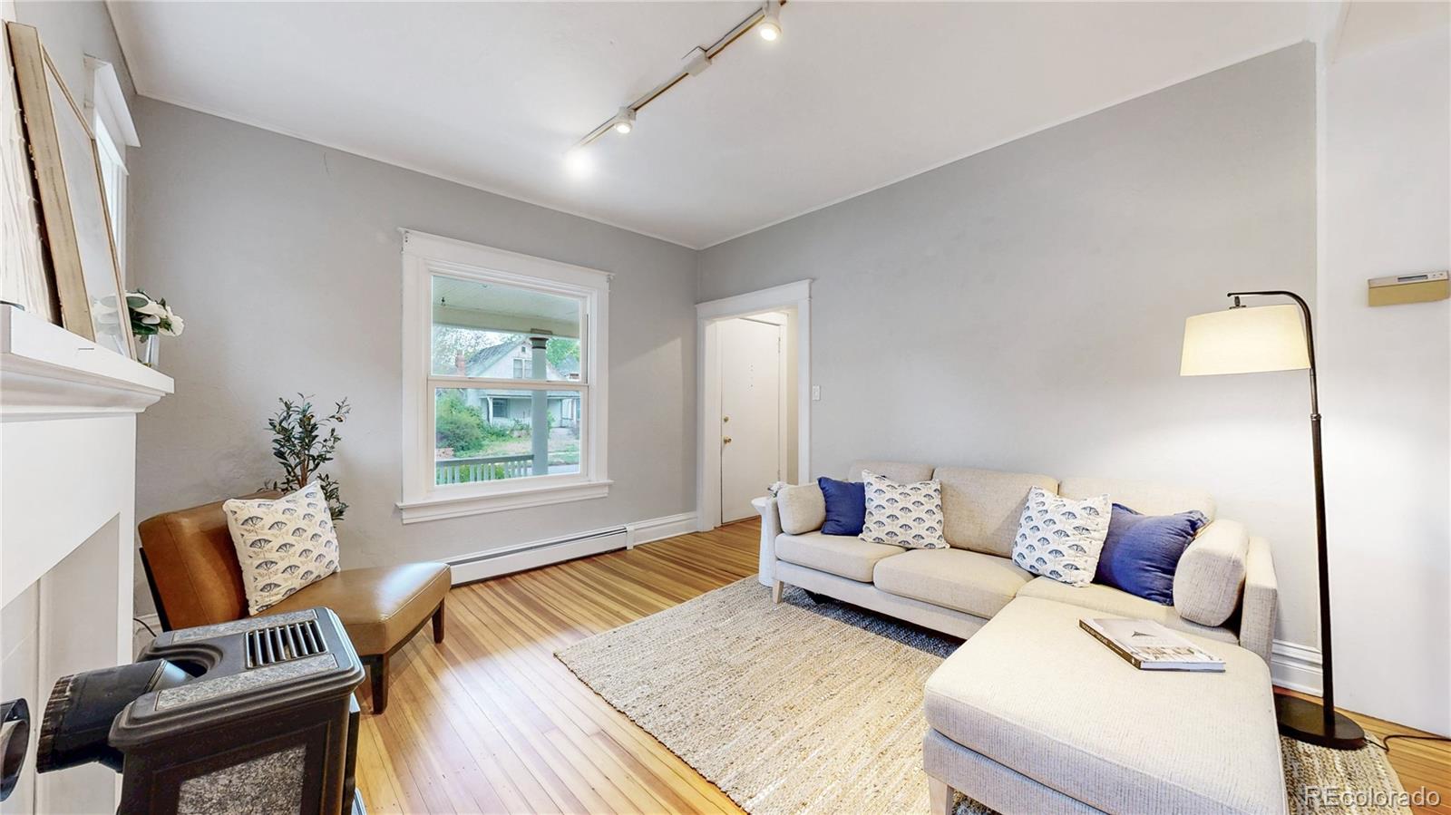218 South Emerson Street Denver, CO 80209 - Photo 3 of 47
