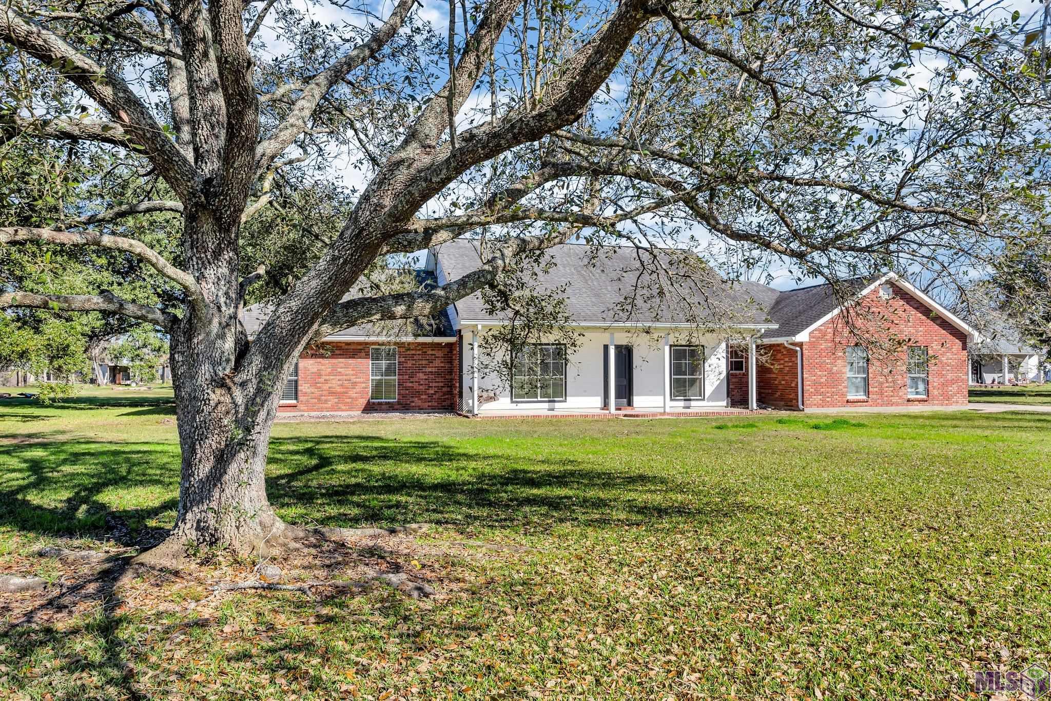 42056 Jamie Road Prairieville, LA 70769 - Photo 1 of 29 Gallery Image 1