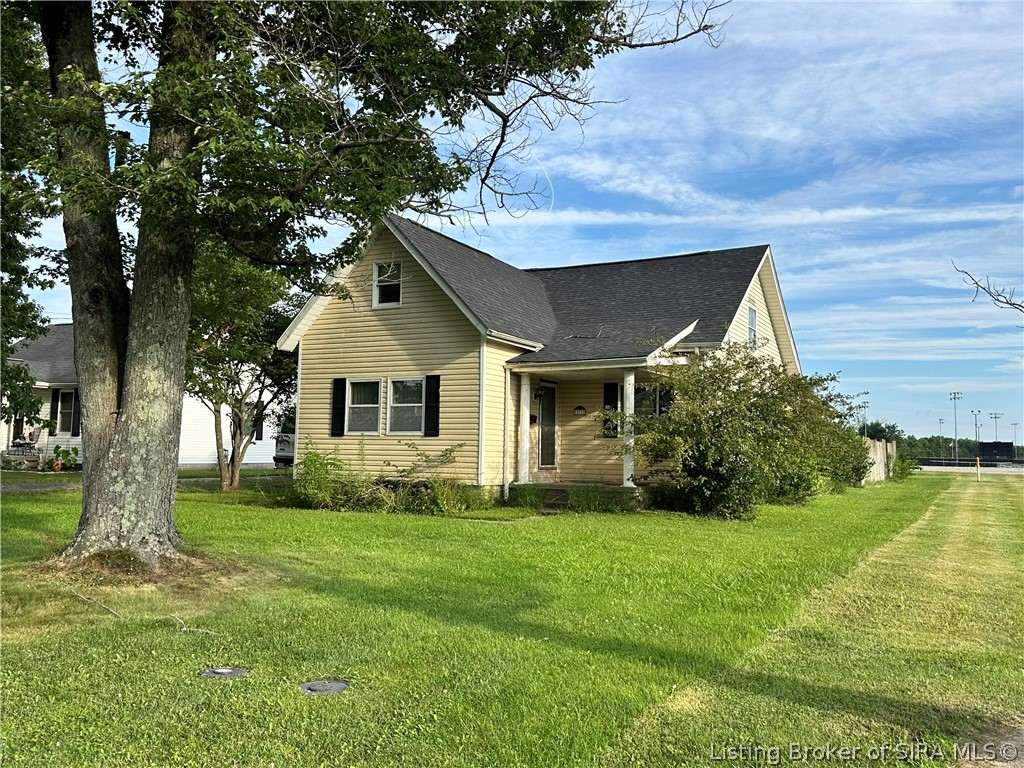 277 East Main Street Austin, IN 47102 - Photo 1 of 5