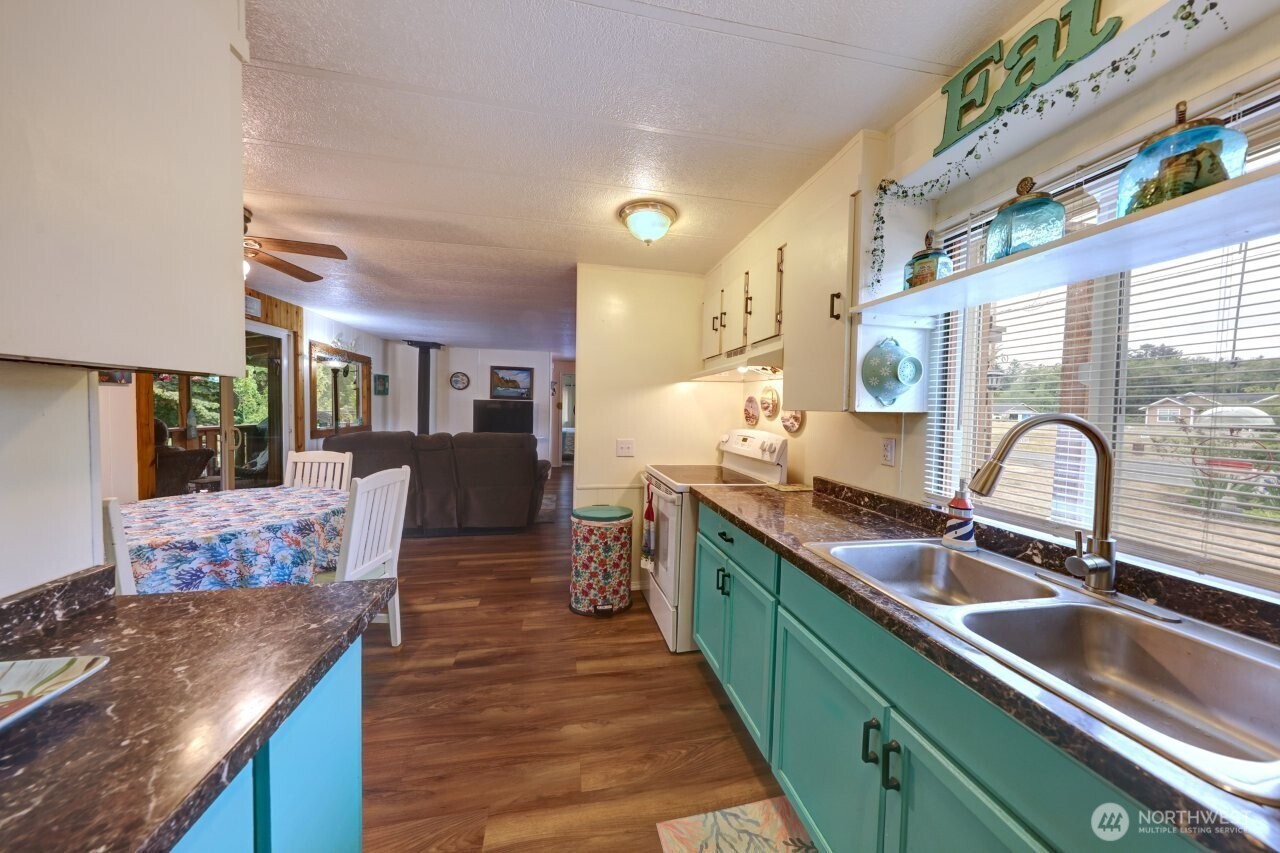 13112 Sandridge Road Long Beach, WA 98631 - Photo 8 of 31 Gallery Image 8