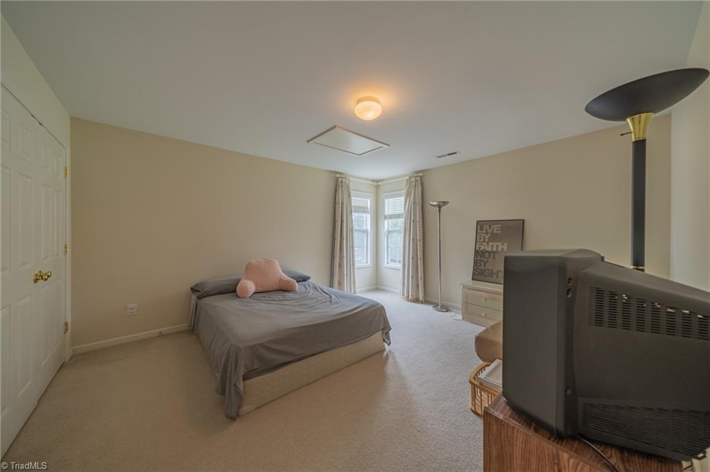 2948 Logbridge Road High Point, NC 27265 - Photo 15 of 16 Gallery Image 15