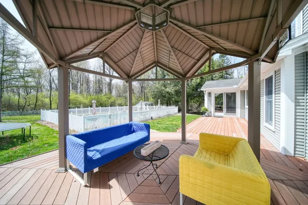 $639,999 | 5427 Vrooman Road, Jackson, MI 49201