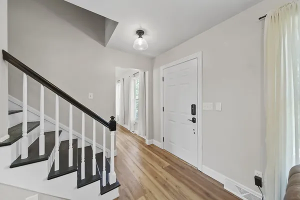 $639,999 | 5427 Vrooman Road, Jackson, MI 49201