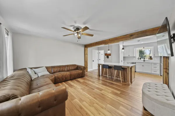 $639,999 | 5427 Vrooman Road, Jackson, MI 49201