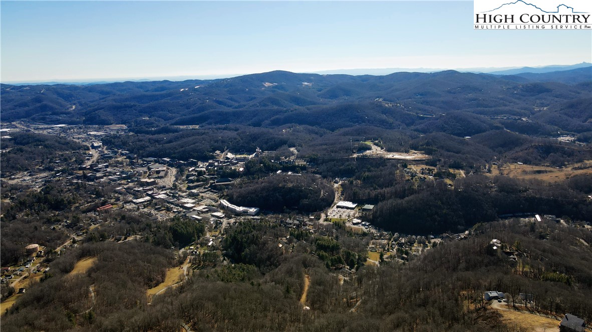 166 Running Deer Trail Boone, NC 28607 - Photo 3 of 37 Gallery Image 3