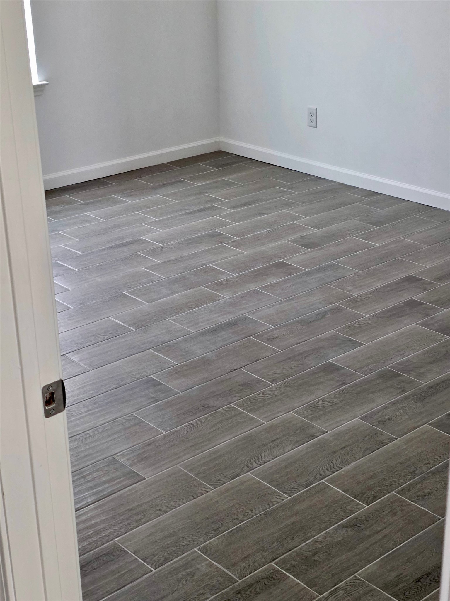 915 24th Street Dickinson, TX 77539 - Photo 8 of 10