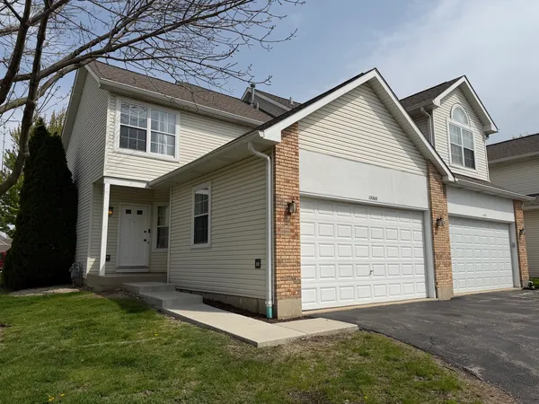$364,900 | 13300 West Heiden Circle, Lake Bluff, IL 60044