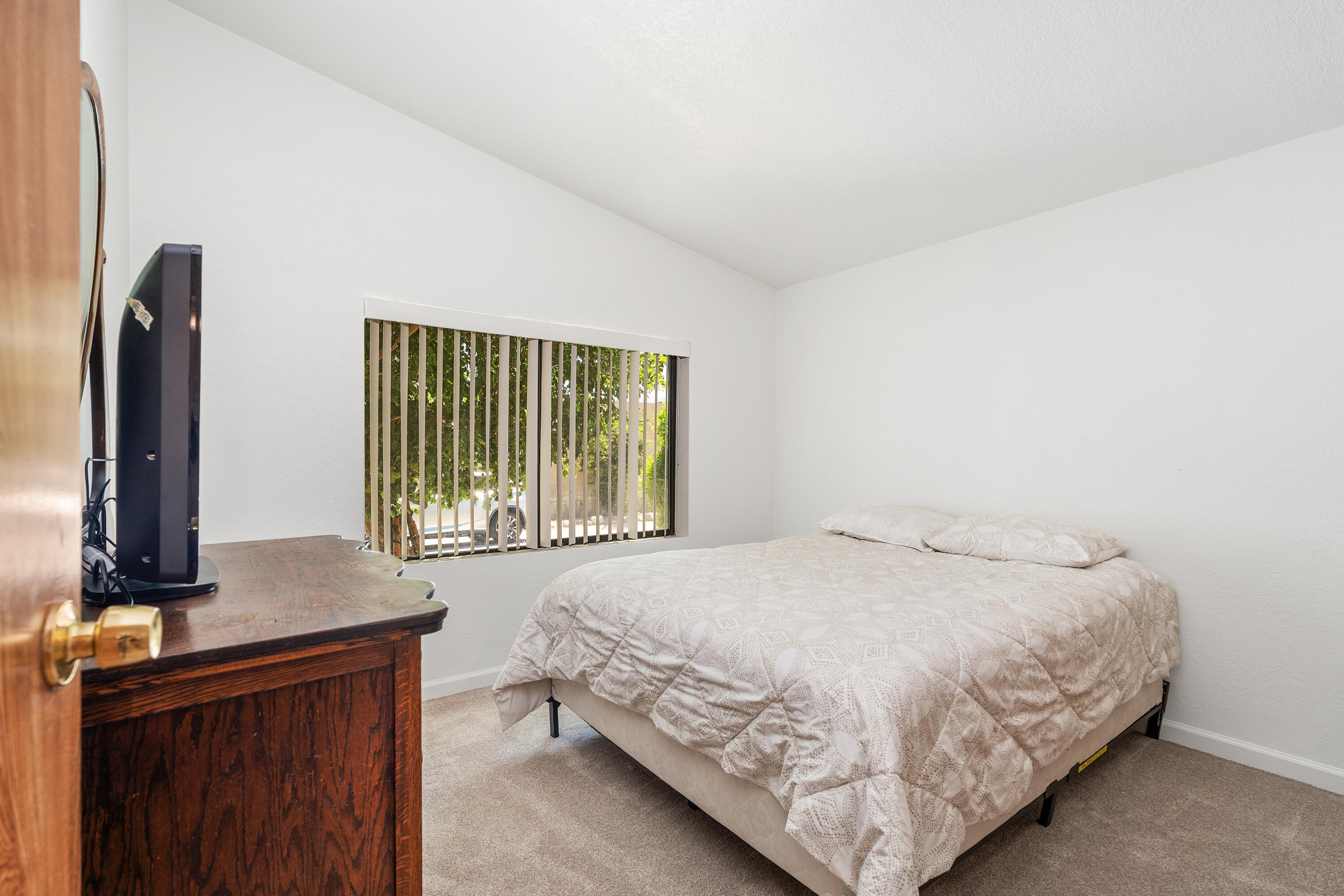 46618 Madison Street, Unit 73 Indio, CA 92201 - Photo 18 of 27 10_12086810_188605_188605-EI-110