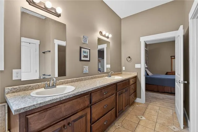 $750,000 | 188 Richards Road Northeast, White, GA 30184