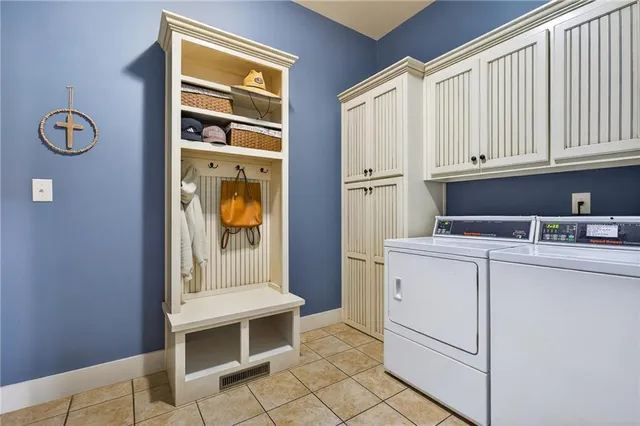 $750,000 | 188 Richards Road Northeast, White, GA 30184