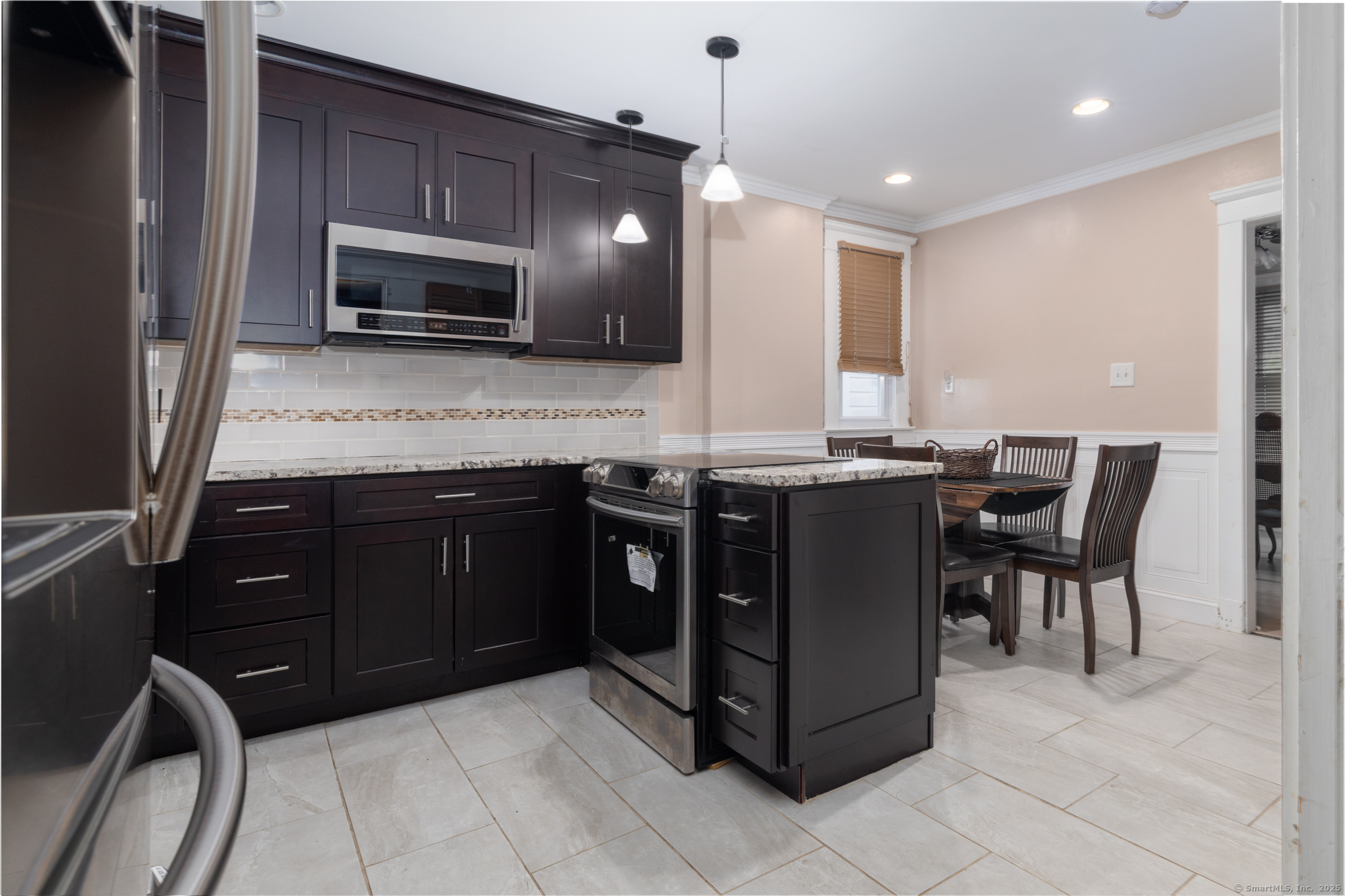 84 2nd Street Hamden, CT 06514 - Photo 5 of 24