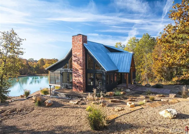 $1,699,900 | 320 Cedar Ford Road, Steelville, MO 65565