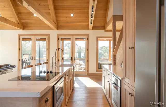 $1,699,900 | 320 Cedar Ford Road, Steelville, MO 65565