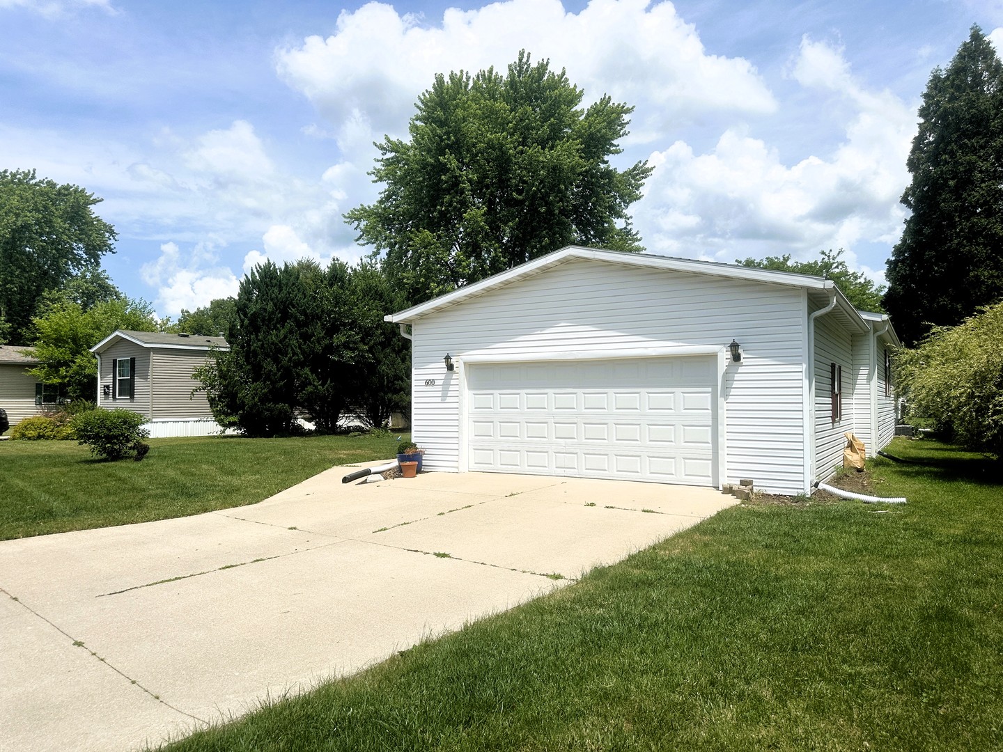 600 Greenview Road Belvidere, IL 61008 - Photo 1 of 35 Gallery Image 1