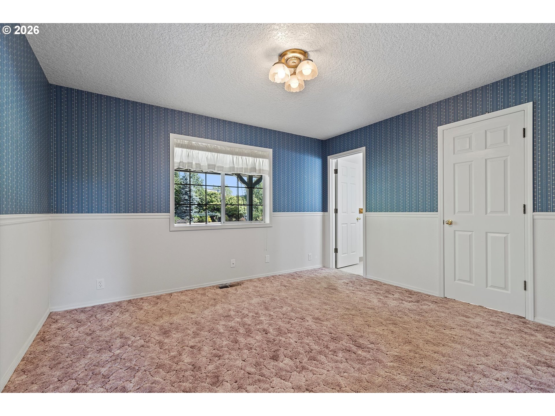 339 Northeast South Shore Road Portland, OR 97211 - Photo 17 of 48 Gallery Image 17