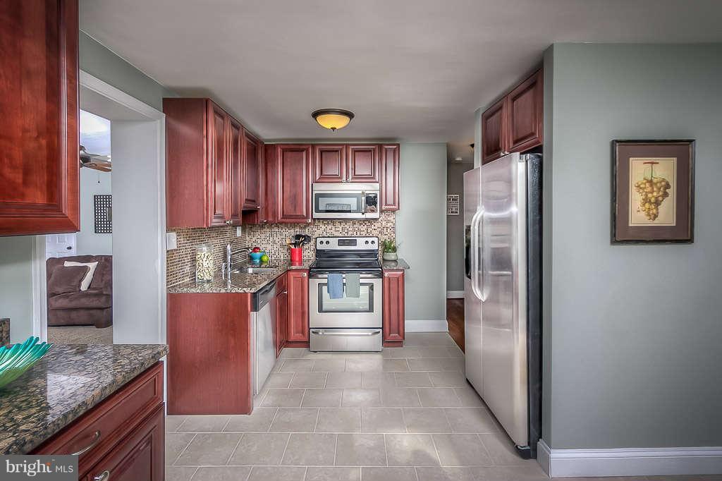 600 McHenry Road Baltimore, MD 21208 - Photo 2 of 29 Interior (General)