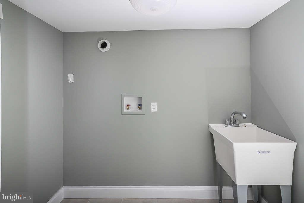600 McHenry Road Baltimore, MD 21208 - Photo 23 of 29 Interior (General)