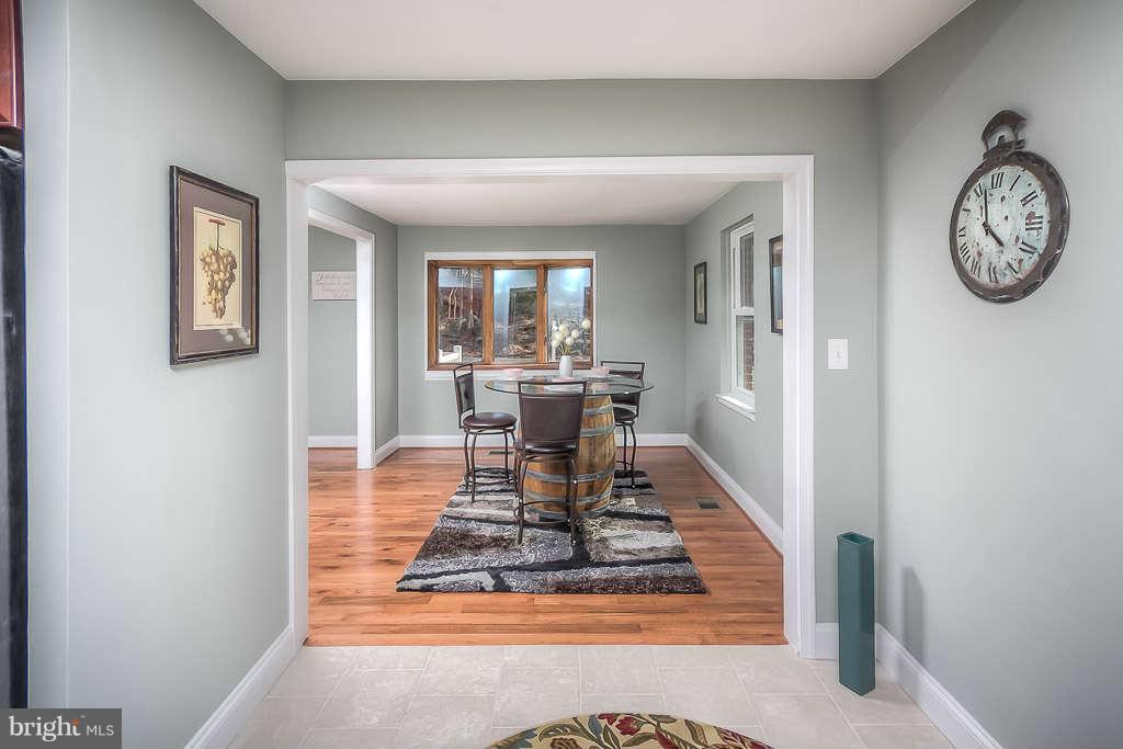 600 McHenry Road Baltimore, MD 21208 - Photo 4 of 29 Dining Room