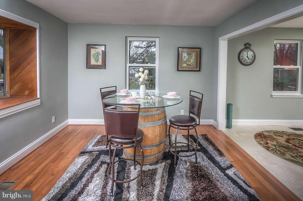 600 McHenry Road Baltimore, MD 21208 - Photo 5 of 29 Dining Room