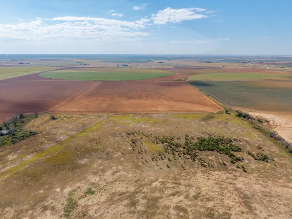 $399,500 | 4621 East County Road 5500, Lubbock, TX 79403