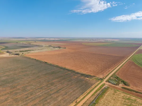 $399,500 | 4621 East County Road 5500, Lubbock, TX 79403