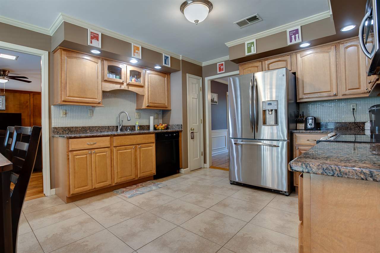 2053 Newfields Road Germantown, TN 38139 - Photo 8 of 25 Gallery Image 8