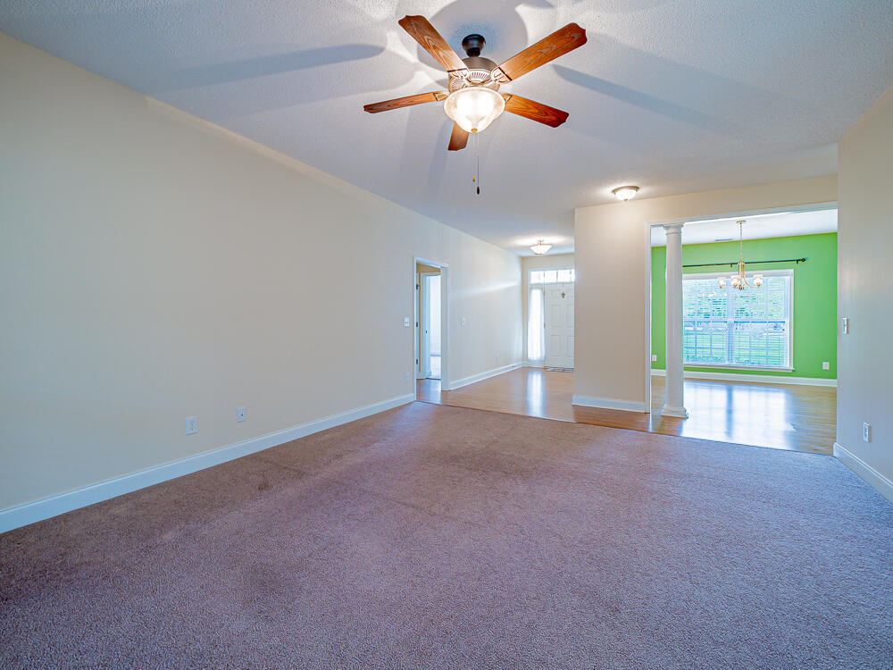 3422 Rev. J. W. Carter Road Summerton, SC 29148 - Photo 10 of 43 Great room