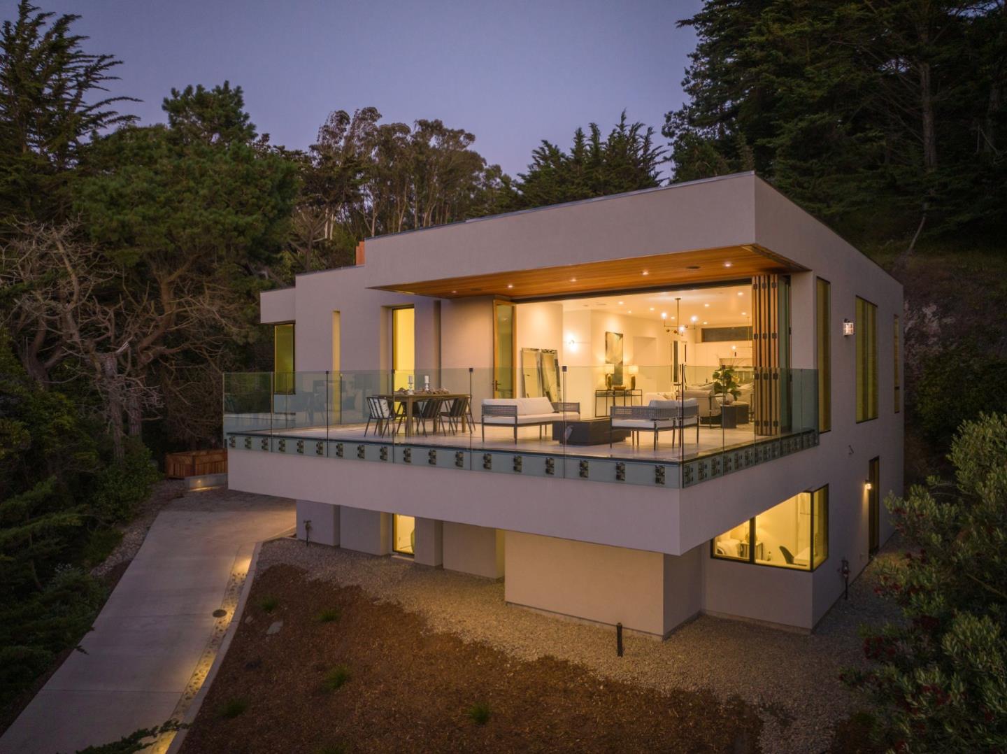 165 Spindrift Road, Unit A Carmel, CA 93923 - Photo 24 of 26 Gallery Image 24