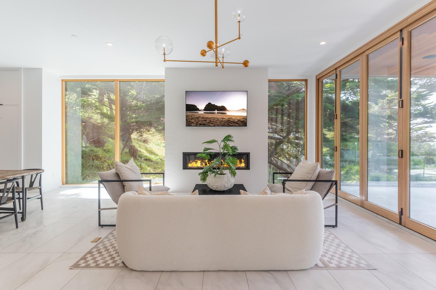 165 Spindrift Road, Unit A Carmel, CA 93923 - Photo 4 of 26 Gallery Image 4